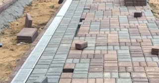 Укладка плитки на дорожке в Махачкале от 828 руб. - доступная стоимость