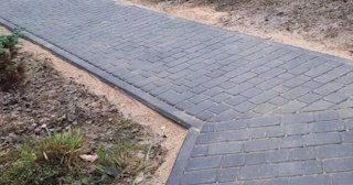 Укладка тротуарной плитки на основание в Махачкале в октябре