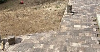 Профессиональная укладка тротуарной плитки на клей в Махачкале в октябре