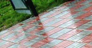 Профессиональная укладка цементной тротуарной плитки в Махачкале в октябре