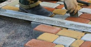 Укладка клинкерной брусчатки в Махачкале: цена от 828 руб. за м2